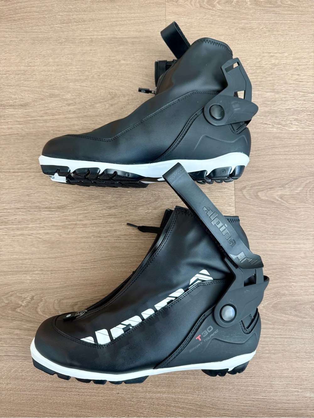 Alpina T30 Sport Touring Cross Country Ski Boots NNN Binding Men'sSize43/US 9.5